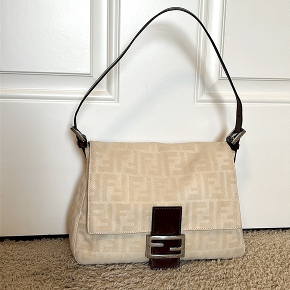 Fendi Zucca Mamma Forever Baguette Beige Shoulder Bag with Dustbag - Picture 15 of 16